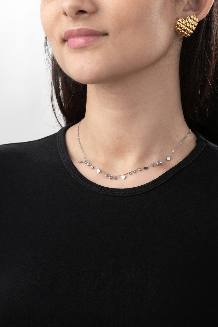 Collar Corazones Plata lifestyle